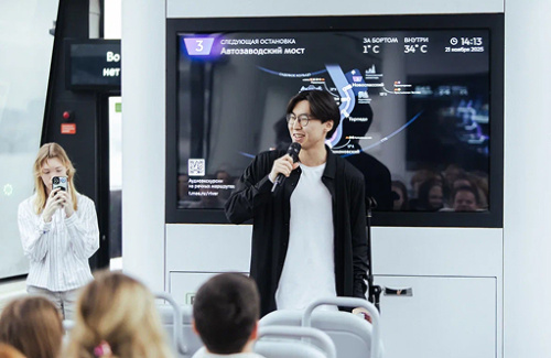 VR-тренажёры по финансовой грамотности на речном трамвае