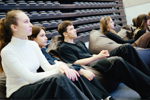 Кинопоказ фильма «Вызов»