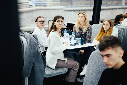 Тематические молодёжные рейсы. Интеллектуальная игра на речном трамвае