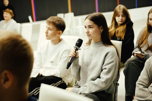 Диалог с Героем