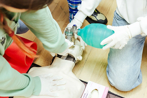 Мастер-класс по основам оказания первой помощи